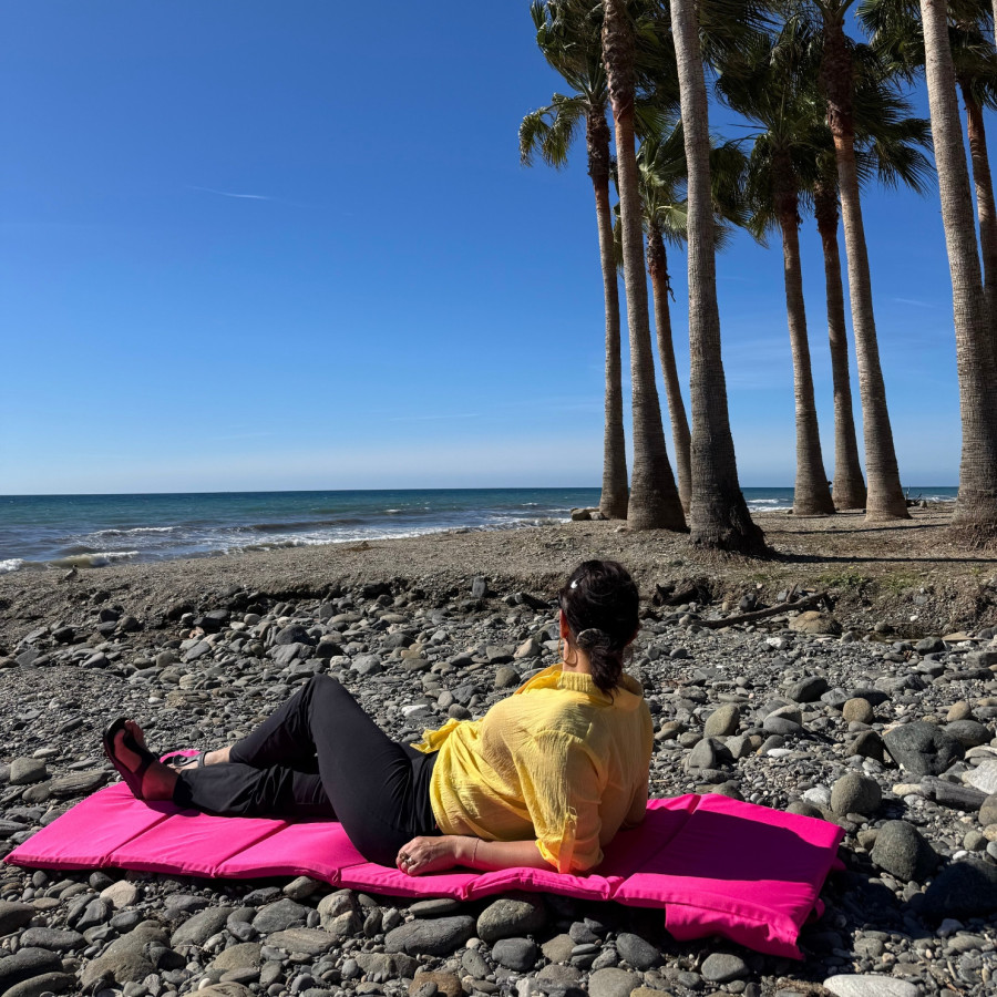 Mata plażowa, gruba mata na plaże kamieniste